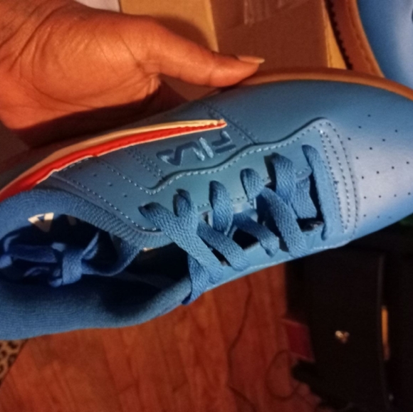 Fila - Picture 1 of 4